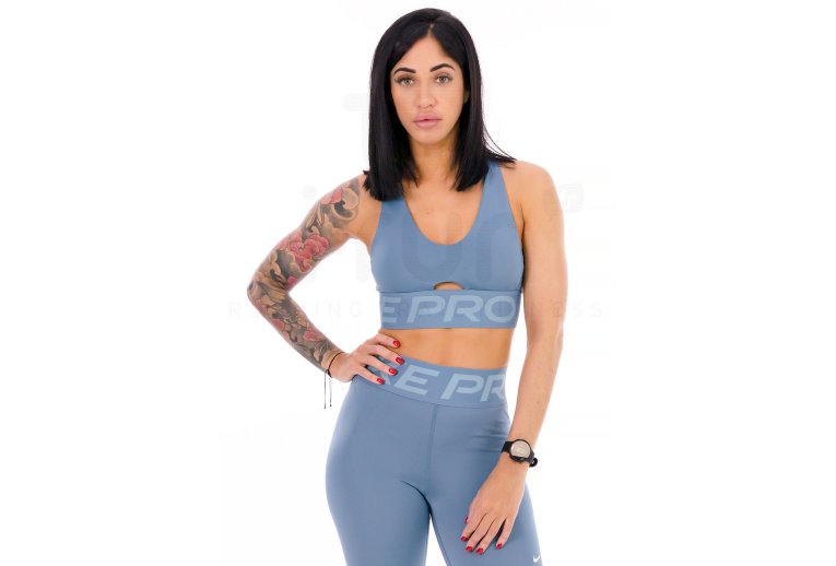 Nike Indy Plunge