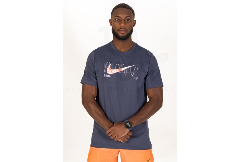 Nike camiseta manga corta IYKYK