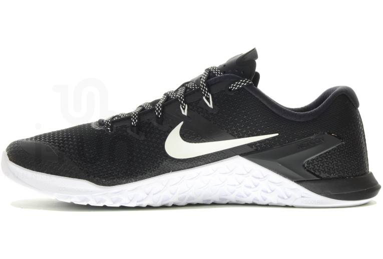 sports direct nike metcon 4