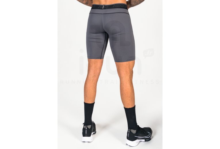 Nike malla corta Pro