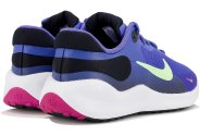 Nike Revolution 7