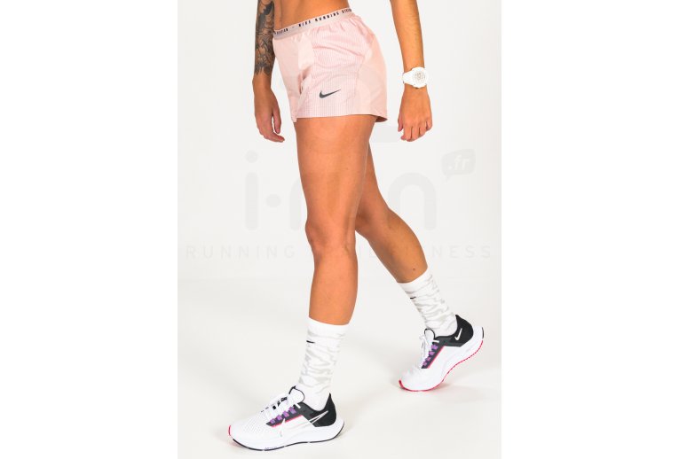 Nike pantal�n corto Run Division Tempo Luxe