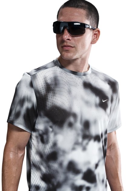 Nike Running Division Breathe