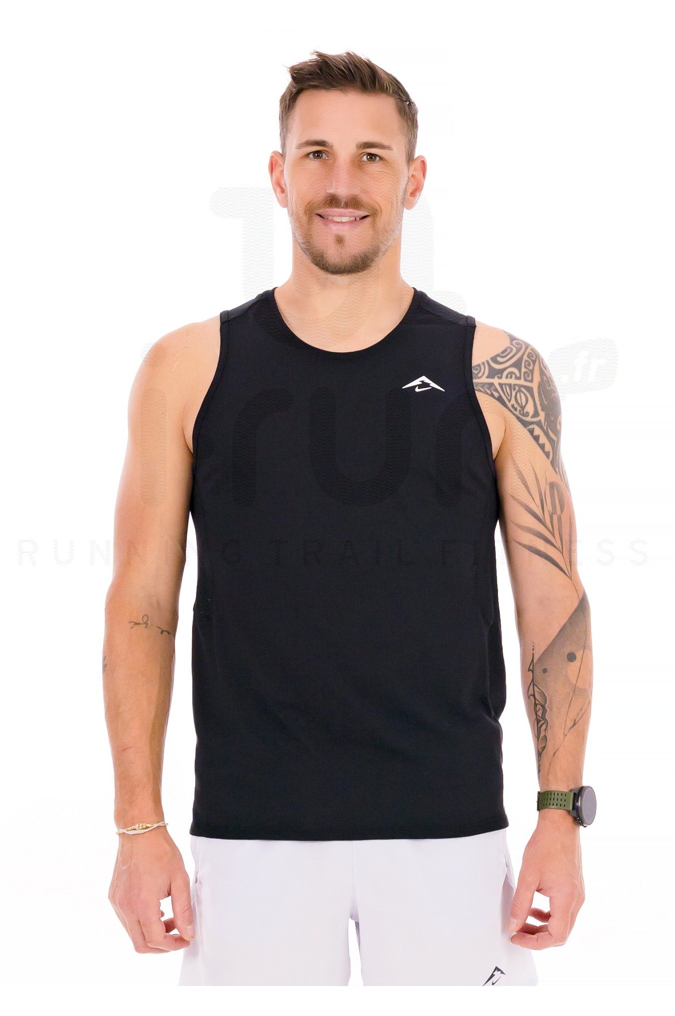 Nike Solar Chase