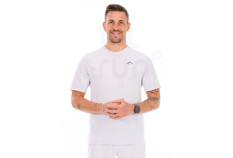 Nike Solar Chase