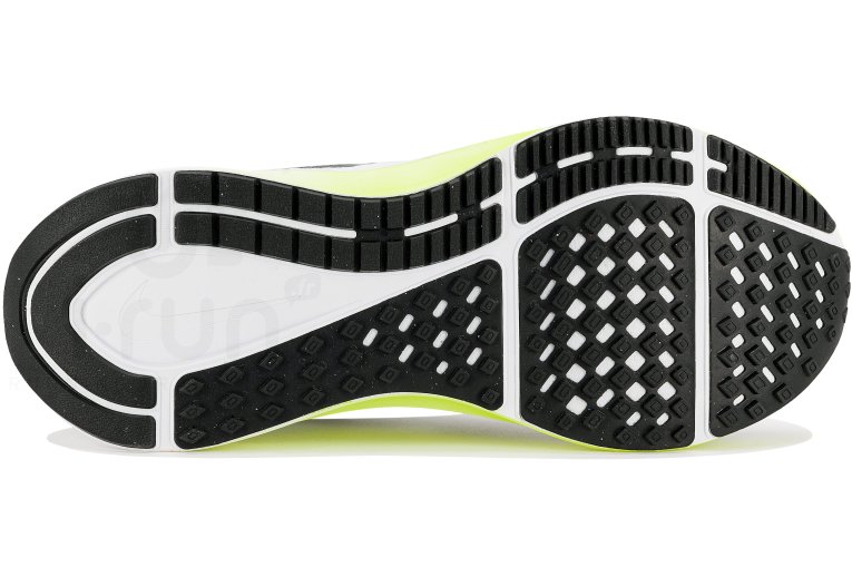 Nike Structure 25 M