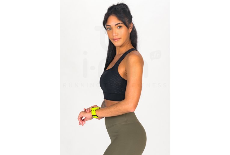 Nike Swoosh Icon Clash