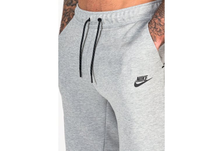 Nike pantal�n corto Tech Fleece
