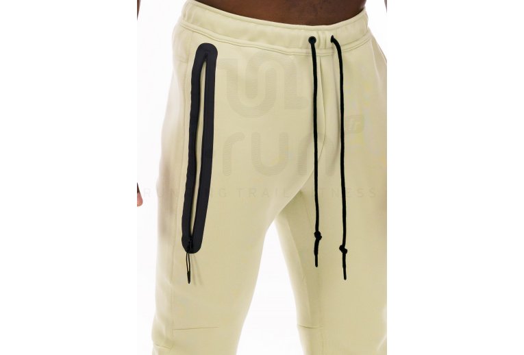 Nike Tech Fleece