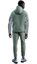 Nike Tech Windrunner