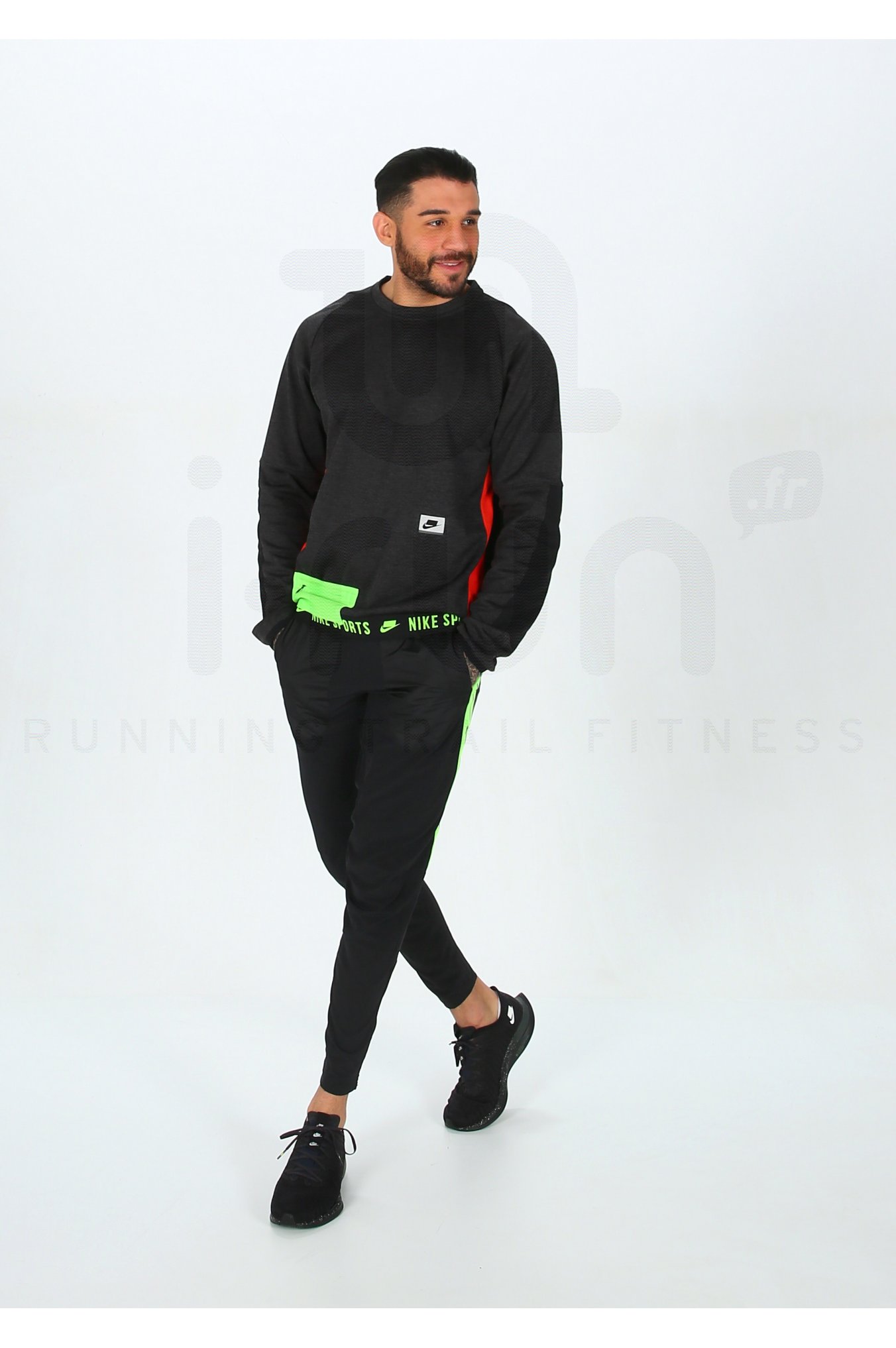 nike wild run phenom tracksuit