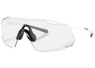 Oakley Cybr Dyno Photochromic Iridium Clear to Black