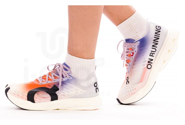 On-Running Cloudboom Strike