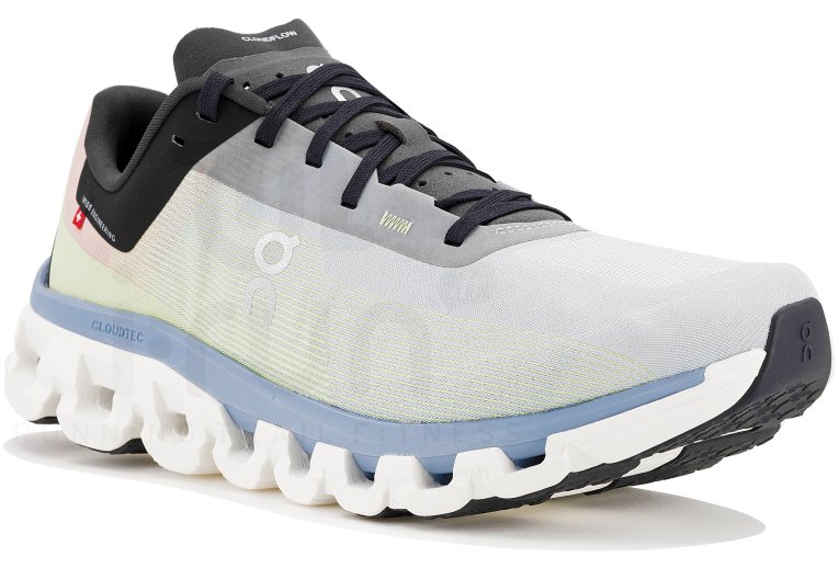 Cloudflow 4 running shoes in blue - On