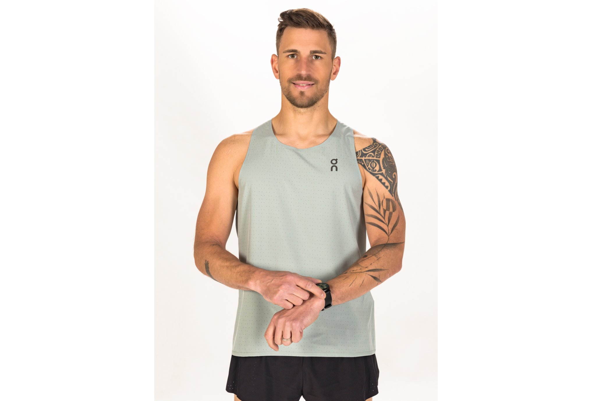 Debardeur running homme un vetement running souple et leger