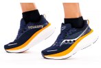 Saucony Hurricane 24 M