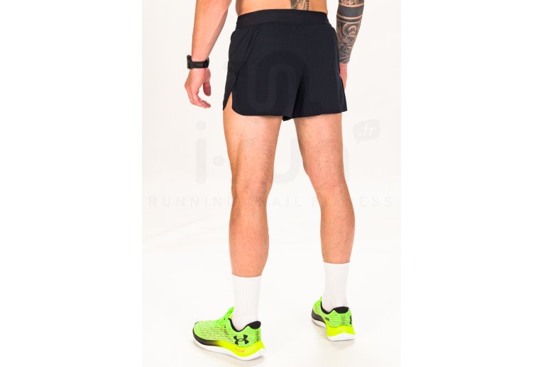 Under Armour LIghter Than Air M